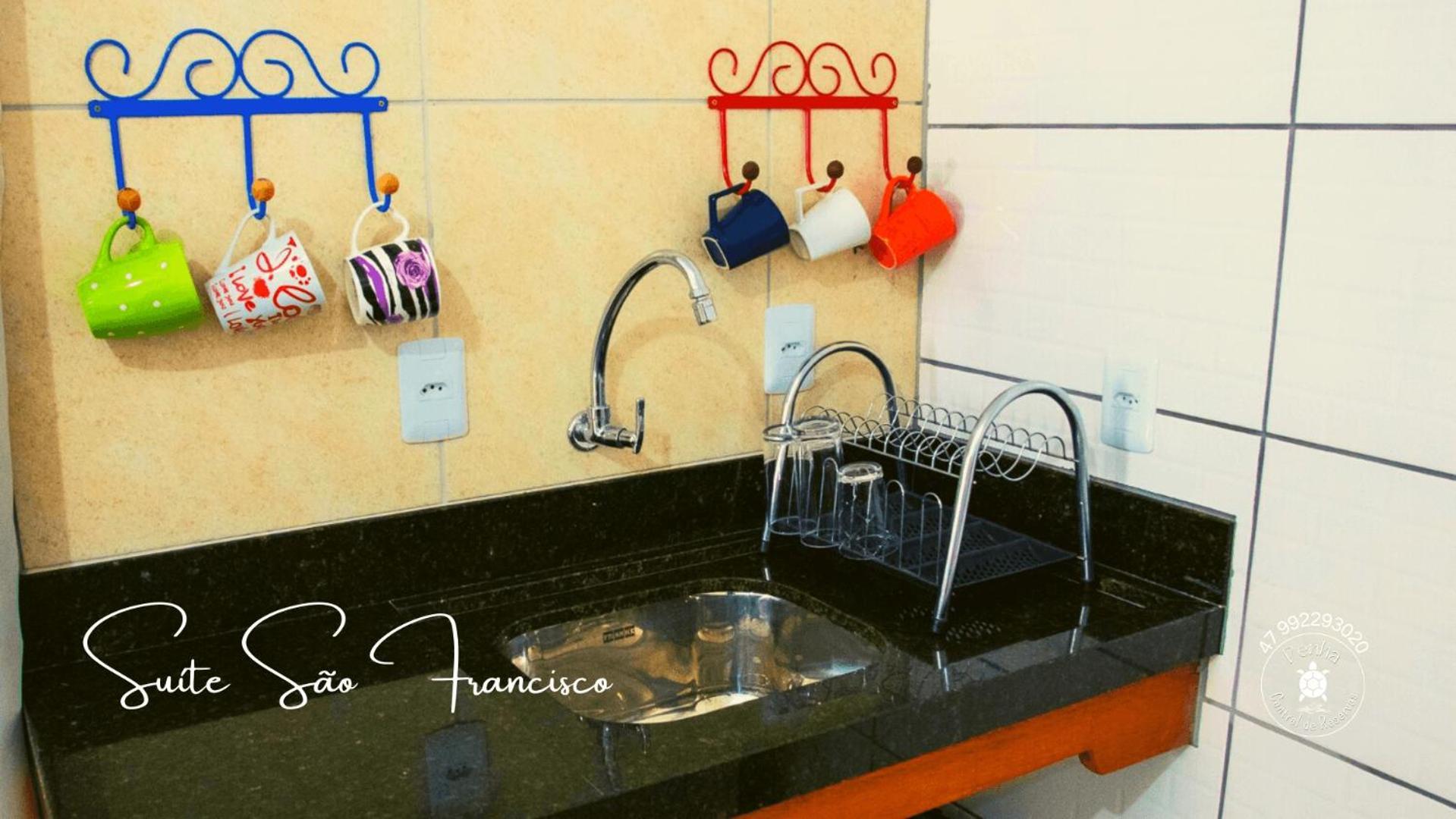 Apartamento Confortavel E Amplo, Proximo Ao Beto Carrero E A Praia Penha  Bagian luar foto
