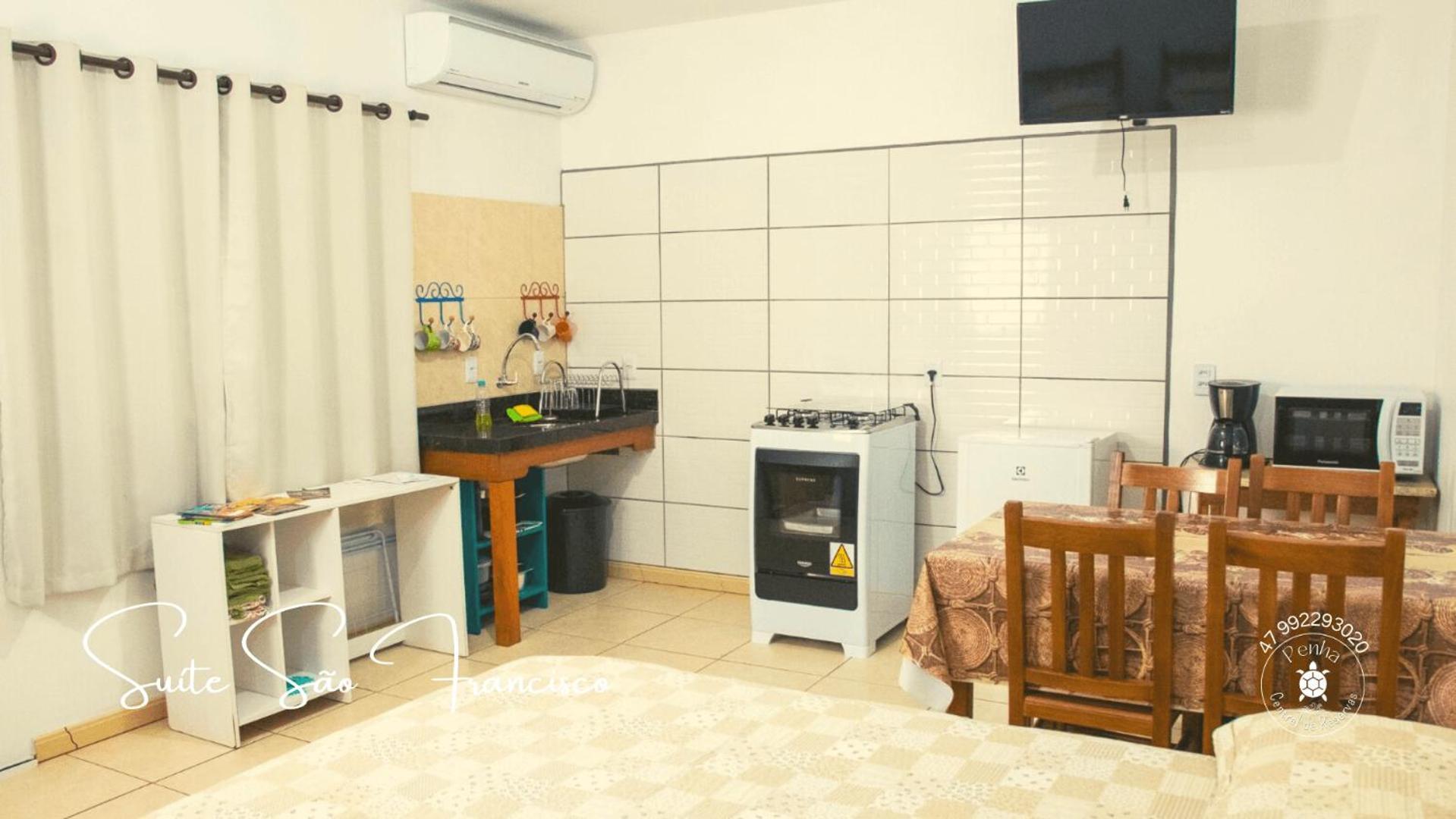 Apartamento Confortavel E Amplo, Proximo Ao Beto Carrero E A Praia Penha  Bagian luar foto